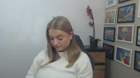 Snapshot of mysteryericax chatting on 9, 10, 2025 Erica online show from 9, 10, 2025