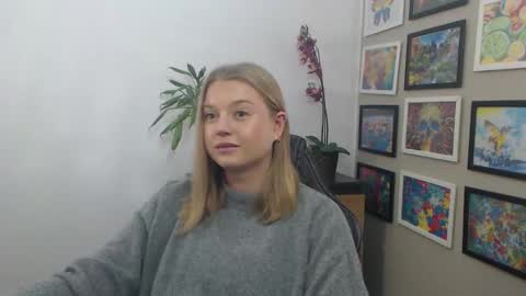 Snapshot of mysteryericax chatting on 23, 10, 2025 Erica online show from 23, 10, 2025