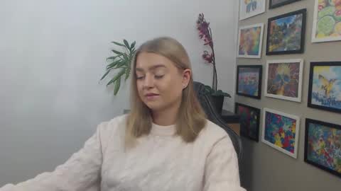 Snapshot of mysteryericax chatting on 27, 10, 2025 Erica online show from 27, 10, 2025