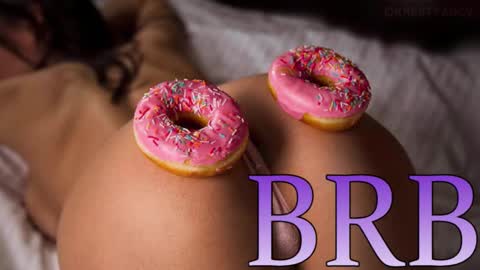 Snapshot of mystic_lilly chatting on 6, 3, 2026 Lilly magic lilly online show from 6, 3, 2026