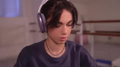 Snapshot of mystica_ chatting on 24, 10, 2025 MILLI online show from 24, 10, 2025