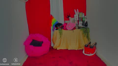 Snapshot of mysweetdanny chatting on 14, 12, 2025 IG belladanielab online show from 14, 12, 2025