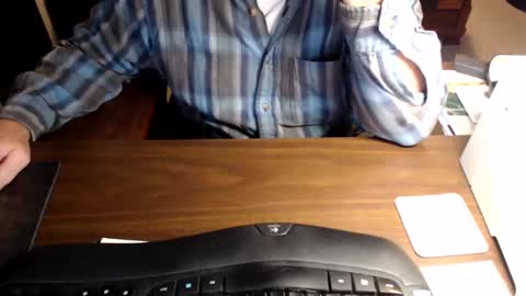 Snapshot of mytimeyourtimeourtime chatting on 27, 10, 2025 ItsTime online show from 27, 10, 2025