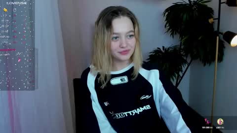 Snapshot of n0_nude chatting on 18, 1, 2025 Eva online show from 18, 1, 2025