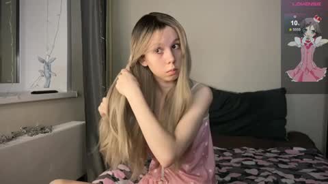 Vanessa and Julia  online show from 27, 2, 2025