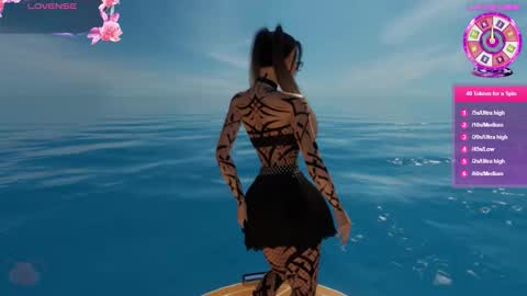 Snapshot of naanami chatting on 5, 10, 2025 naanami online show from 5, 10, 2025