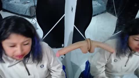 Snapshot of nadriah chatting on 22, 11, 2025 Nadriah online show from 22, 11, 2025