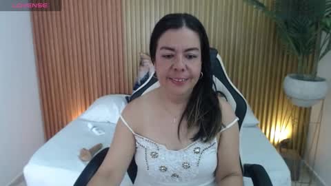 N A H I A online show from 23, 1, 2025