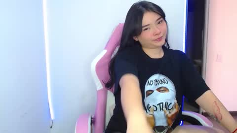 nahia cute     only   online show from 18, 12, 2025