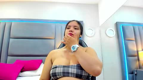 Nahia  online show from 19, 11, 2025