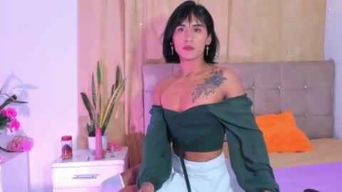 Snapshot of nahomi28 chatting on 13, 11, 2025 Naomi online show from 13, 11, 2025