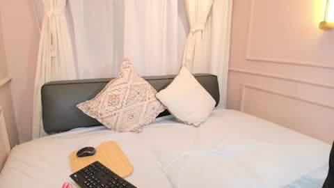 Nahomi online show from 29, 10, 2025