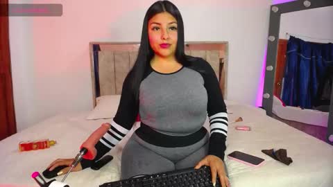 Snapshot of nahomi_wild chatting on 23, 2, 2026 Nahomi online show from 23, 2, 2026