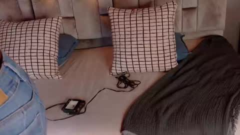  VICTORIA  online show from 7, 2, 2026