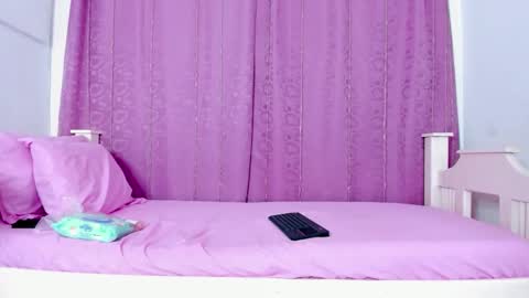 Snapshot of nahomy_smiith_ chatting on 26, 10, 2025 nahomy_smiith_ online show from 26, 10, 2025