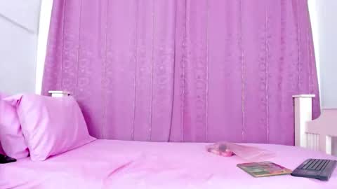 Snapshot of nahomy_smiith_ chatting on 1, 11, 2025 nahomy_smiith_ online show from 1, 11, 2025