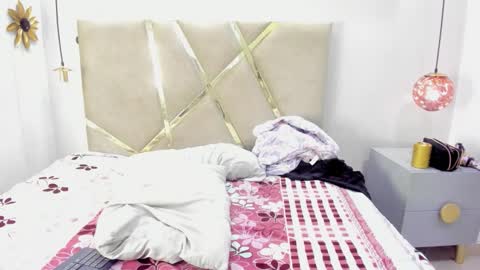 Snapshot of nai_blue chatting on 26, 9, 2025 nai_blue online show from 26, 9, 2025