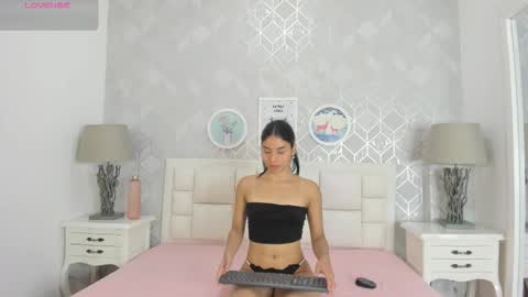 naia_cox online show from 21, 12, 2025