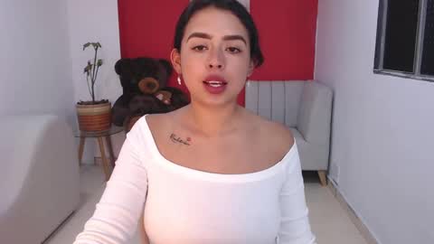 Snapshot of naia_sweetsex chatting on 21, 9, 2025 naia_sweetsex online show from 21, 9, 2025
