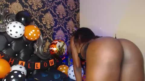 Naia online show from 30, 10, 2025