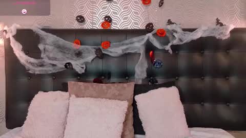 Snapshot of naiaramasson_ chatting on 30, 10, 2025 naiaramasson_ online show from 30, 10, 2025