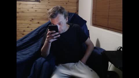 naked_and_chatting online show from 8, 10, 2025