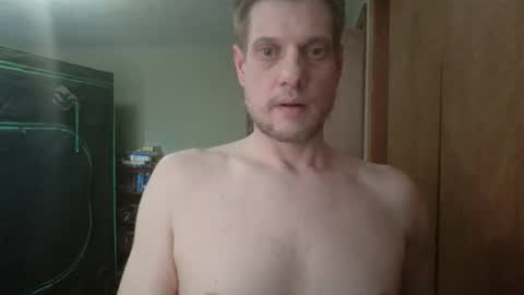 Snapshot of nakedcav chatting on 16, 2, 2026 NakedClown online show from 16, 2, 2026
