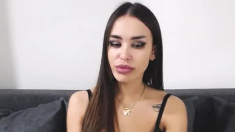 Lady online show from 5, 12, 2025