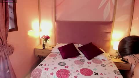 Snapshot of nami_russo chatting on 30, 11, 2025 NAMI online show from 30, 11, 2025