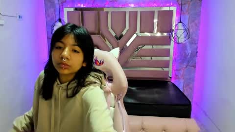 nami_usagi online show from 5, 12, 2024