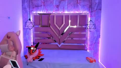 nami_usagi online show from 6, 12, 2024