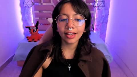 nami_usagi online show from 10, 12, 2024