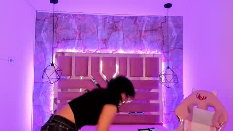 nami_usagi online show from 21, 12, 2024