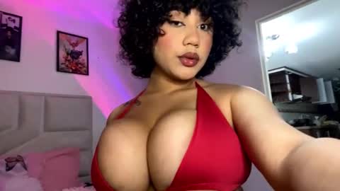 NamiThompson online show from 21, 9, 2025