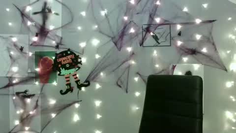 Nana online show from 17, 10, 2025