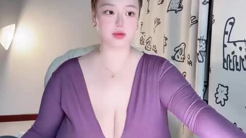 nanabigbobo online show from 12, 10, 2025