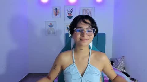 nanami_owo online show from 3, 10, 2025
