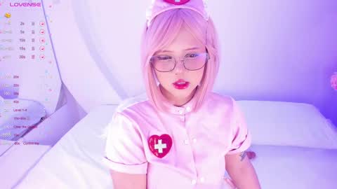 Snapshot of nanaosaky chatting on 20, 10, 2025 NanaOsaky online show from 20, 10, 2025