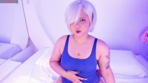 Snapshot of nanaosaky chatting on 19, 11, 2025 NanaOsaky online show from 19, 11, 2025