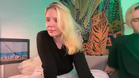 Snapshot of nancy_witch chatting on 9, 9, 2025 Nancy and Archi online show from 9, 9, 2025