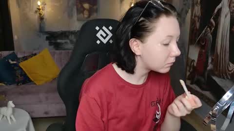 nancymartinez online show from 21, 10, 2025