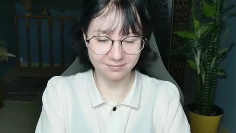 nancymartinez online show from 3, 11, 2025