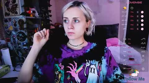 Monday-Friday 12-4 AM and 6-9 AM New York time online show from 16, 10, 2025