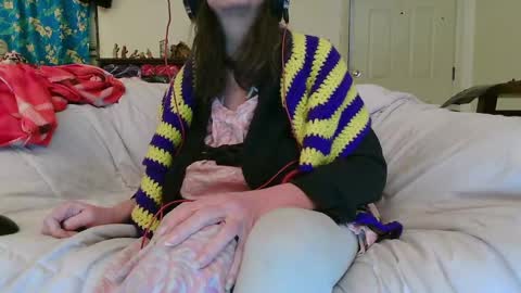 Snapshot of nannabaldur chatting on 23, 12, 2024 Nanna Baldur online show from 23, 12, 2024