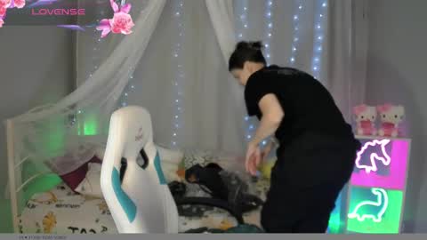 NansyCharm online show from 10, 2, 2025