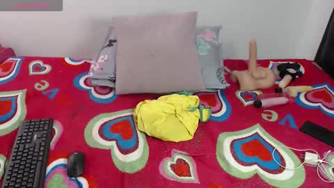 naomi_browmn online show from 29, 9, 2025