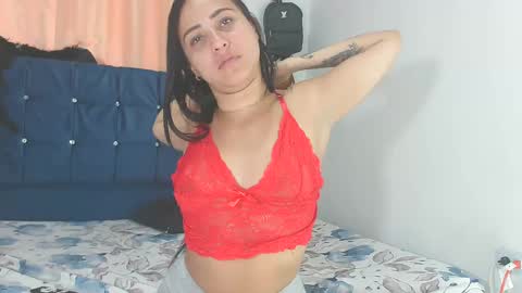 Mia online show from 8, 9, 2025