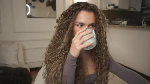 Naomi online show from 8, 4, 2026