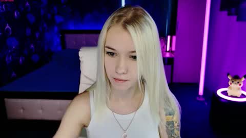 Snapshot of naomihita chatting on 22, 11, 2025 naomihita online show from 22, 11, 2025