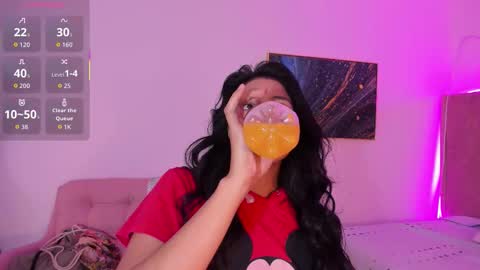 naomiiii   online show from 17, 9, 2025